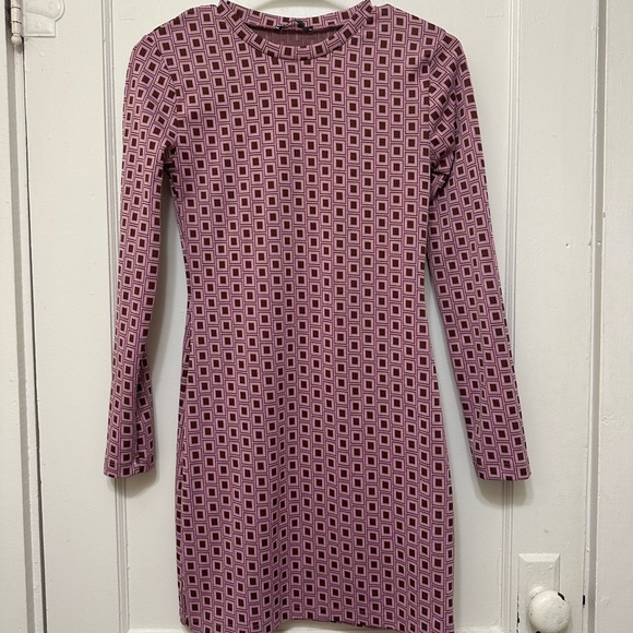Zara Dresses & Skirts - SOLD Zara Long Sleeve Dress